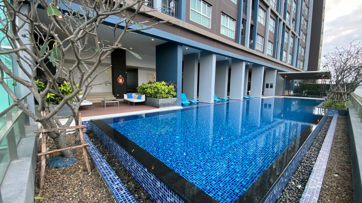 For RentCondoHuahin, Prachuap Khiri Khan, Pran Buri : Beautiful room, high floor view, very spectacular, overlooking the sea, near True Arena Condo Condo Baan Kiang Fah for rent.