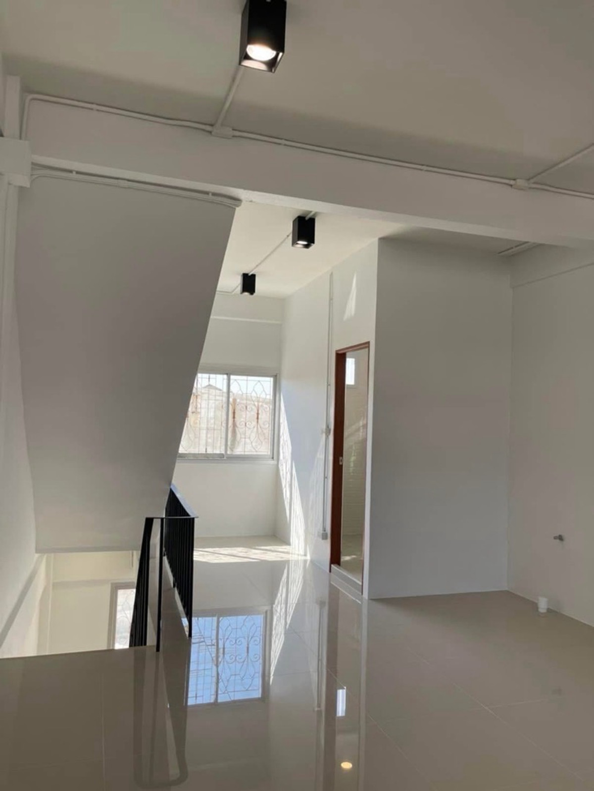 ให้เช่าทาวน์โฮมลาดพร้าว101 แฮปปี้แลนด์ : ให้เช่าด่วน รีโนเวทแล้วทำเลดี