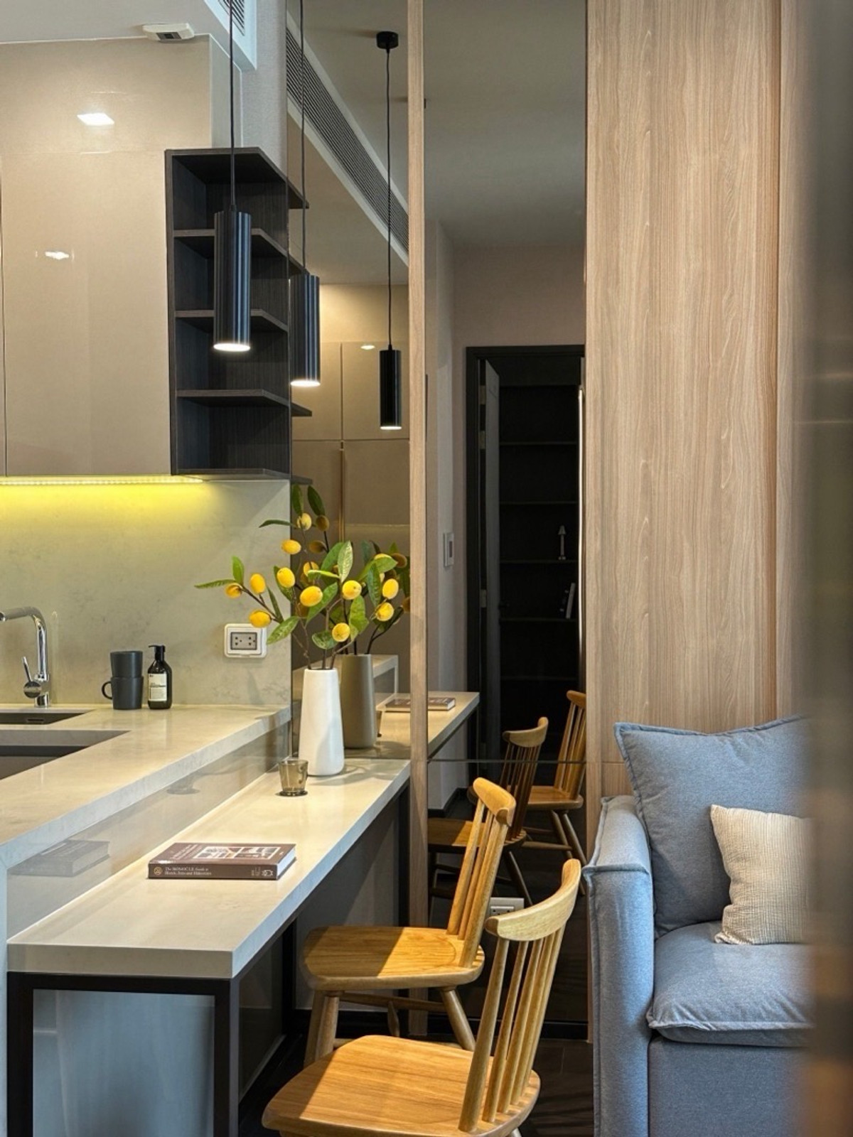 ให้เช่าคอนโดสุขุมวิท อโศก ทองหล่อ : Laviq For Rent ✨ 1 BR 53k