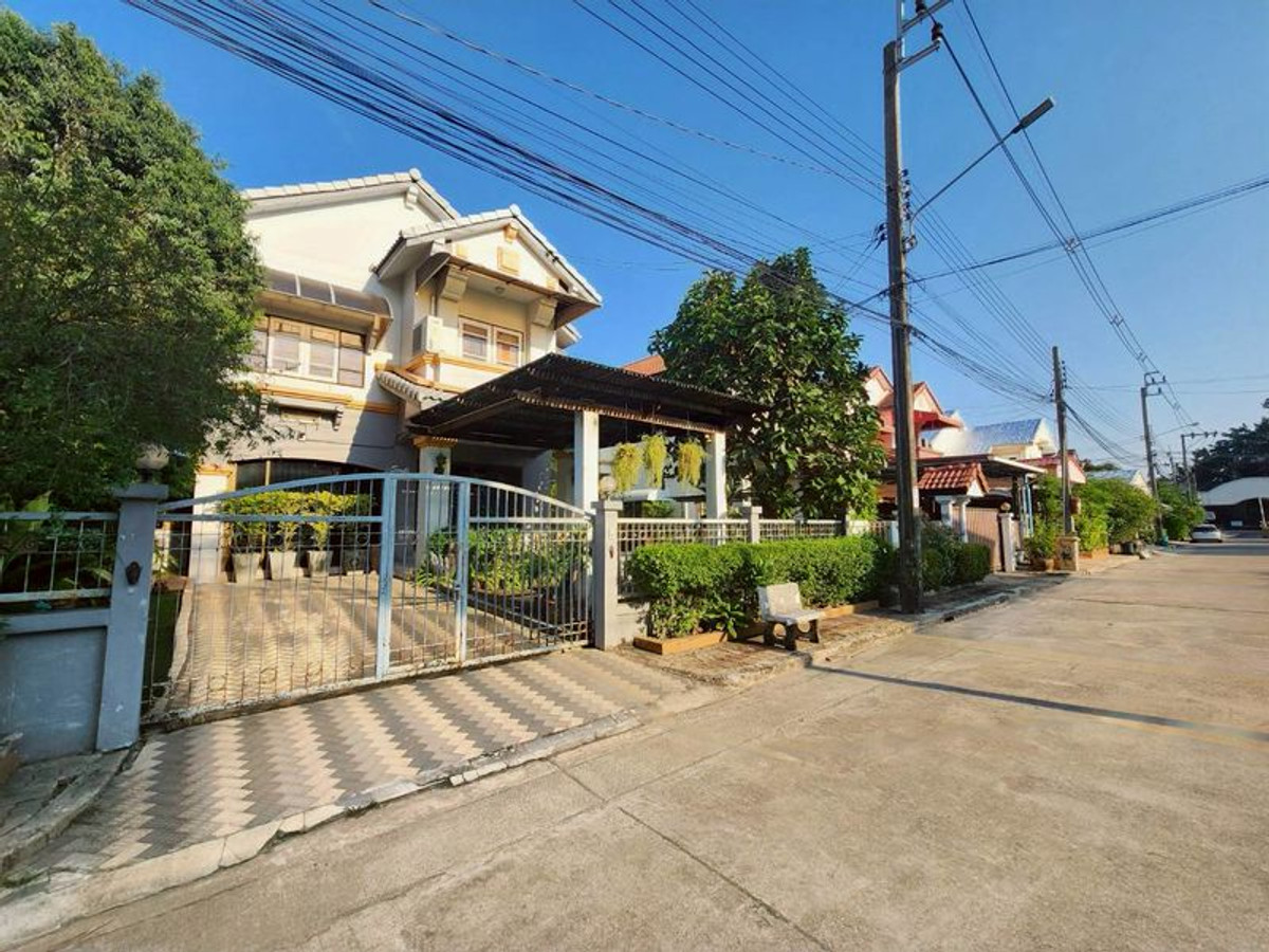 ขายบ้านพุทธมณฑล ศาลายา : ขาย ‼️ บ้านเดี่ยว 2 ชั้น ม.บ้านสวยริมธาร 2 เนื้อที่ 57 ตารางวา 4 ห้องนอน 2 ห้องน้ำ ถนนพุทธมณฑลสาย 3 แขวงทวีวัฒนา เขตทวีวัฒนา กรุงเทพฯ