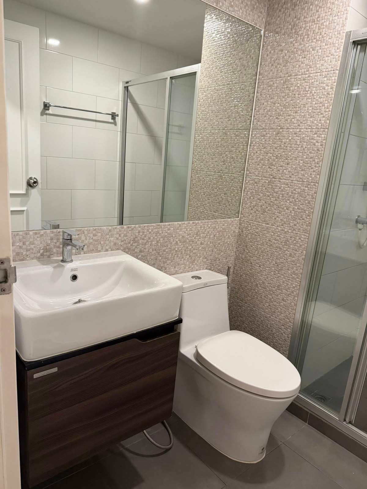 For RentCondoVipawadee, Don Mueang, Lak Si : For rent, 2 bedrooms, 2 bathrooms, Knightsbridge, Sky City, Saphan Mai.