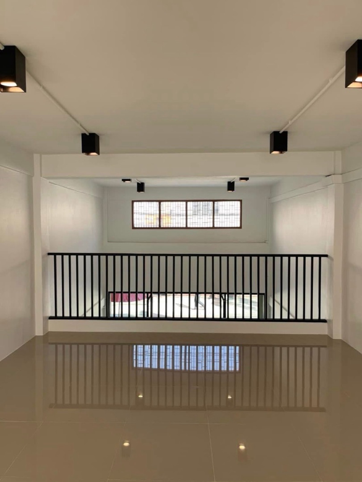 ให้เช่าทาวน์โฮมลาดพร้าว101 แฮปปี้แลนด์ : ให้เช่าด่วน รีโนเวทแล้วทำเลดี