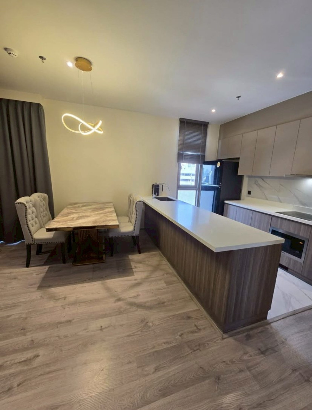 For RentCondoSukhumvit, Asoke, Thonglor : LTH14746 – Condo for Rent | Rhythm Ekkamai Estate | 85 sqm | 2 Bedrooms 2 Bathrooms | Luxury High Floor Stunning City View Best Price | Near BTS Ekkamai | 88,000 THB/Month | Luxury condo Rhythm Ekkamai Estate, high floor, very beautiful view, best price, 