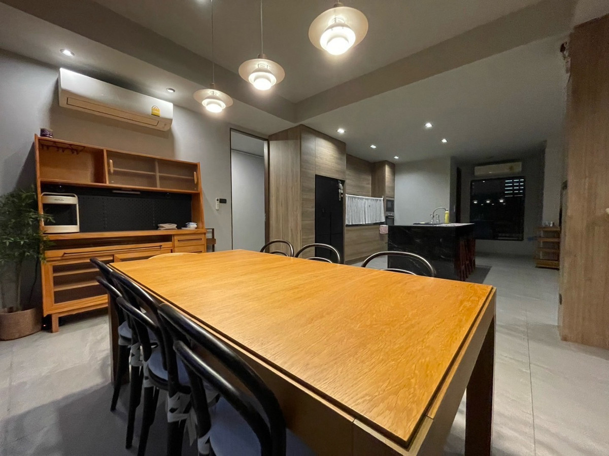 For RentHouseSukhumvit, Asoke, Thonglor : Single house for rent Pridi , Ekkamai 