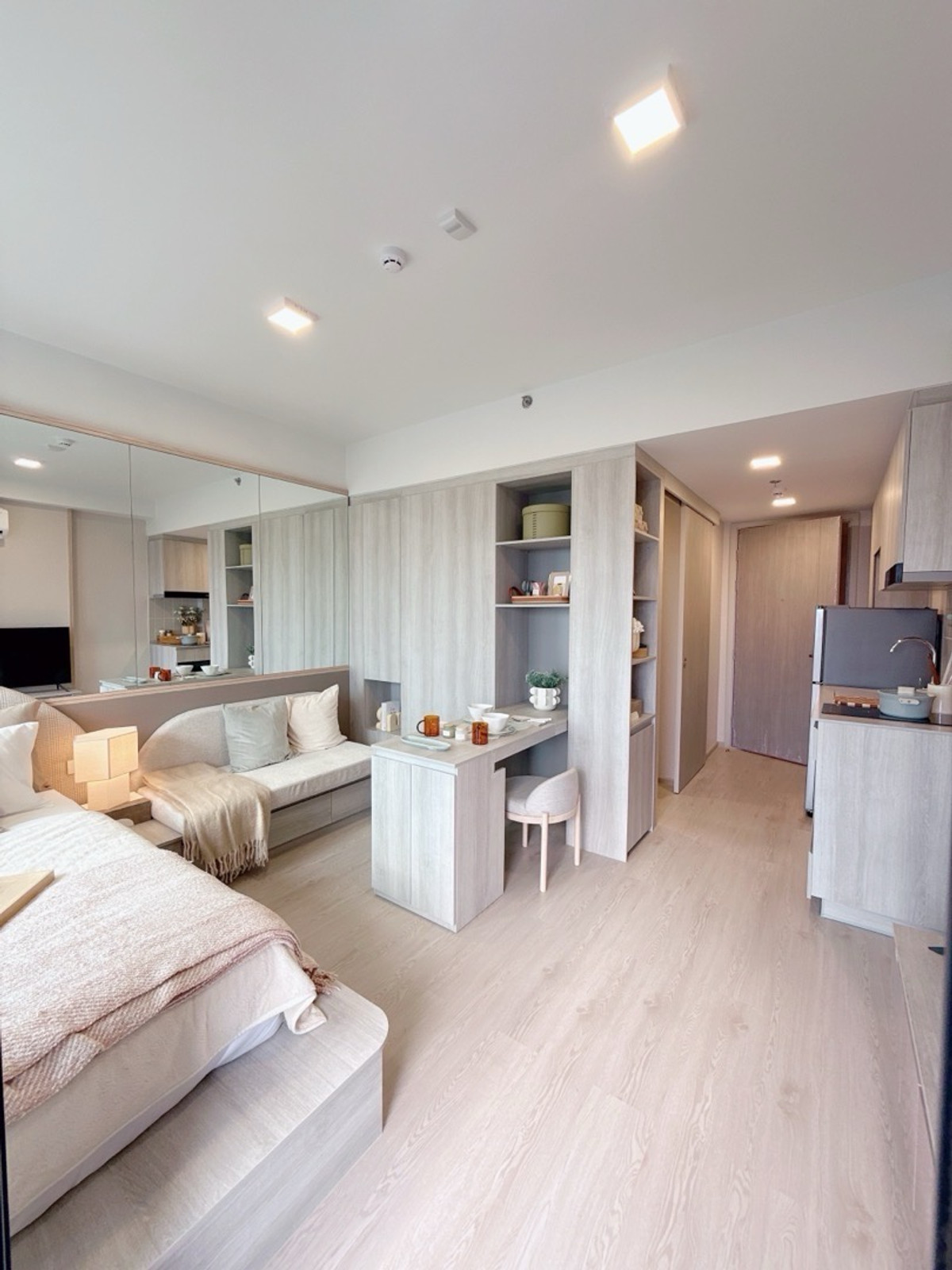 For SaleCondoKasetsart, Ratchayothin : 𝐂𝐎𝐁𝐄 𝐊𝐀𝐒𝐄𝐓-𝐒𝐑𝐈𝐏𝐀𝐓𝐔𝐌 𝐅𝐑𝐄𝐄 Down payment 𝟎 baht, easy installments. 𝟗,𝟓𝟎𝟎/month, new room from the 𝐒𝐂 project, next to the university.