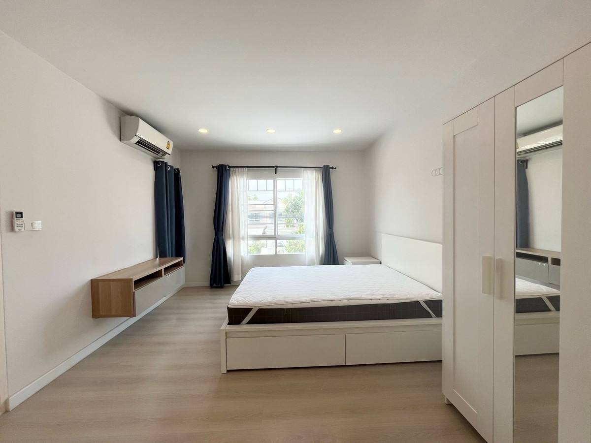 ให้เช่าทาวน์โฮมบางนา แบริ่ง ลาซาล : ให้เช่า ทาวน์โฮม 2 ชั้น Indy 1 บางนา กม 7 หน้าสวน บรรยากาศดี เฟอร์นิเจอร์พร้อมอยู่