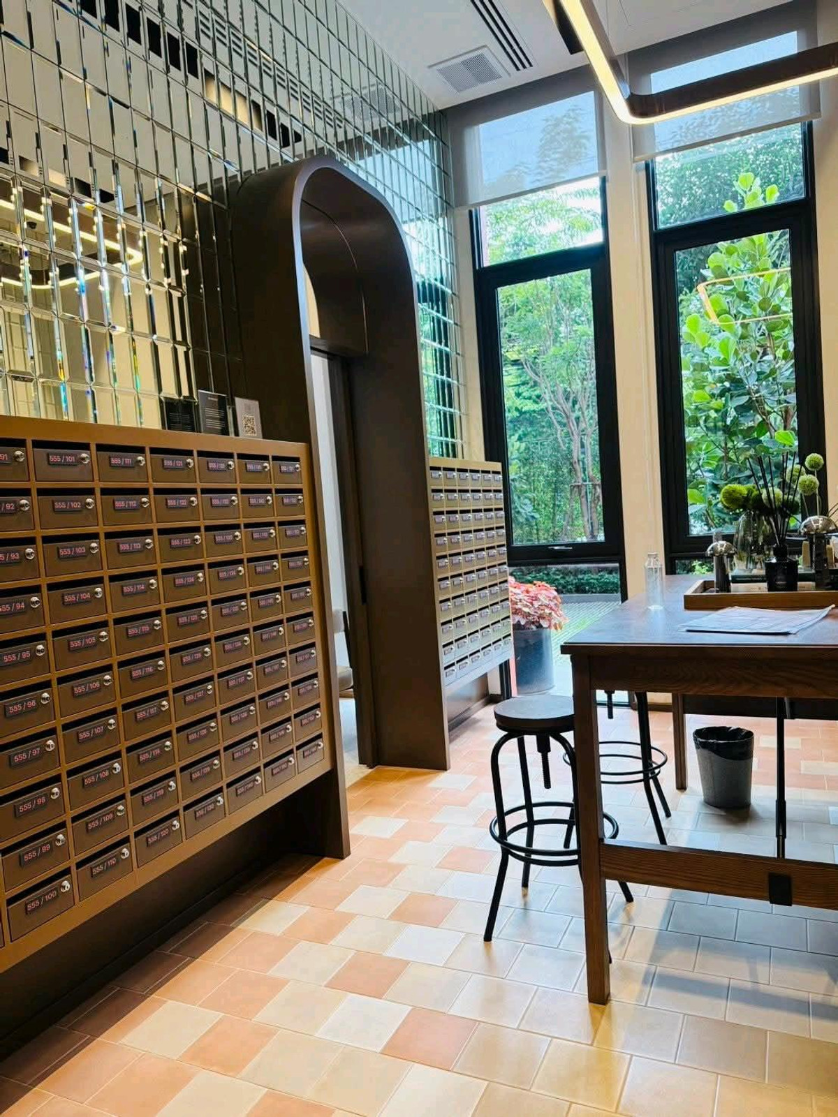 For RentCondoWongwianyai, Charoennakor : ✨ Good location, near BTS Khlong San, walk only 200 meters, near ICONSIAM, Chao Phraya River view ✨