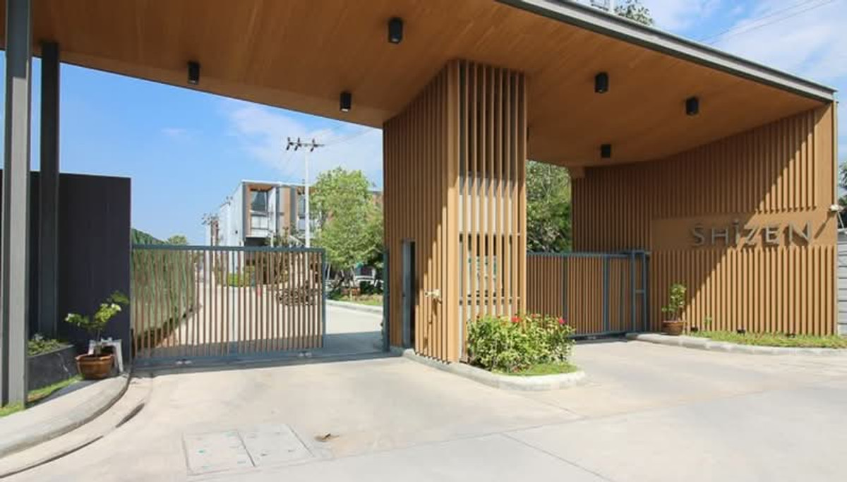 For SaleTownhomePattanakan, Srinakarin : [For Sale] SHO PHATTHANAKARN 32 Townhome 4.5 floors (Unit no: 64)