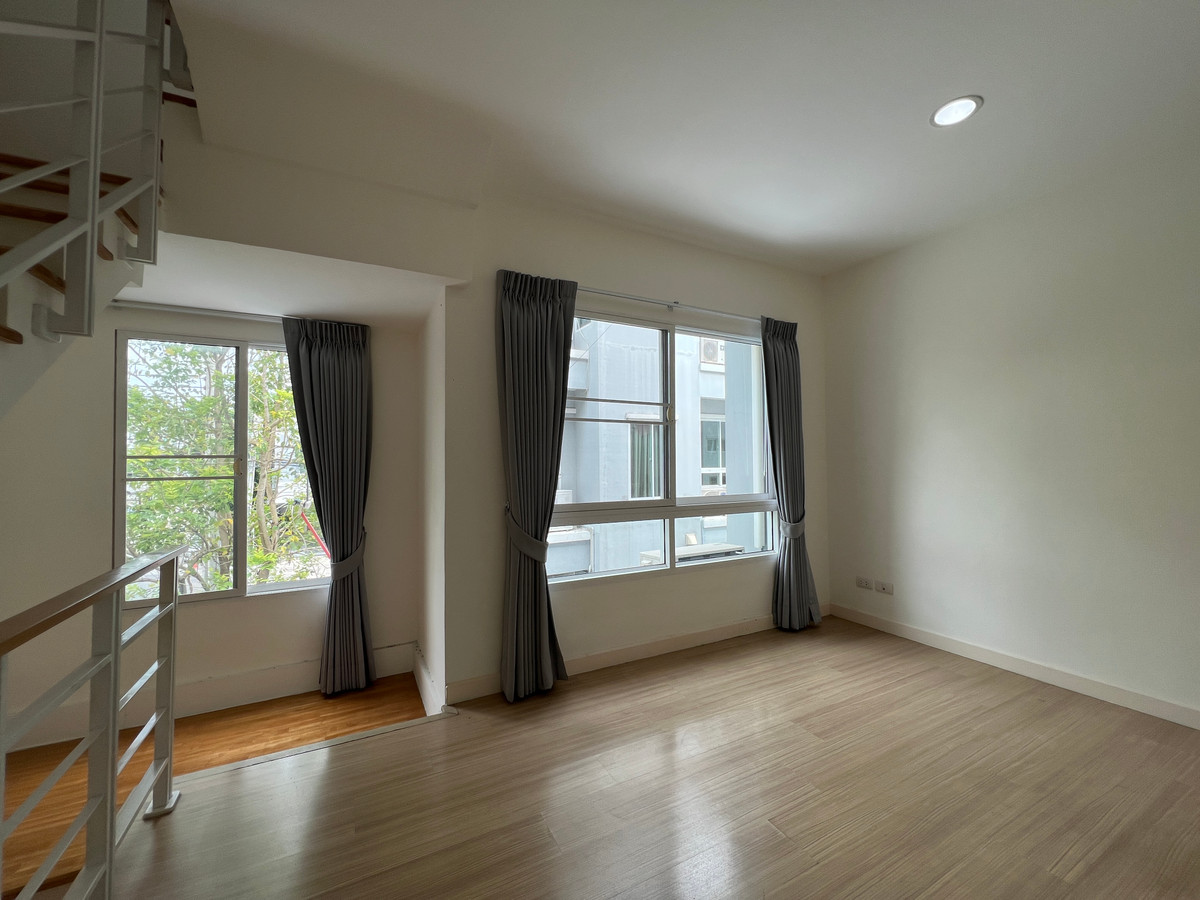 ทาวน์โฮมรามคำแหง หัวหมาก : ขายทาวโฮม บ้านกลางเมือง พระราม 9 รามคำแหง  3 นอน 4 น้ำ ใกล้ MRT สายสีส้ม ใกล้ท่าเรือคลองแสนแสบ