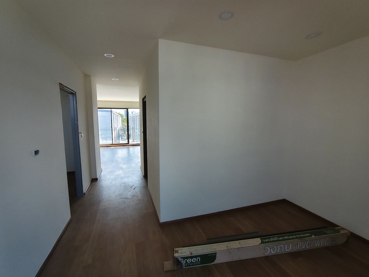 For SaleTownhomePattanakan, Srinakarin : [For Sale] SHO PHATTHANAKARN 32 Townhome 4.5 floors (Unit no: 64)