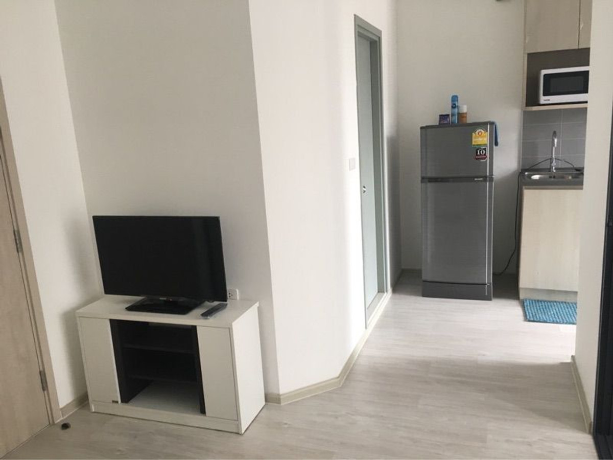 For RentCondoBang Sue, Wong Sawang, Tao Pun : For rent, Ideo Mobi Wong Sawang-Interchange, 8th floor.