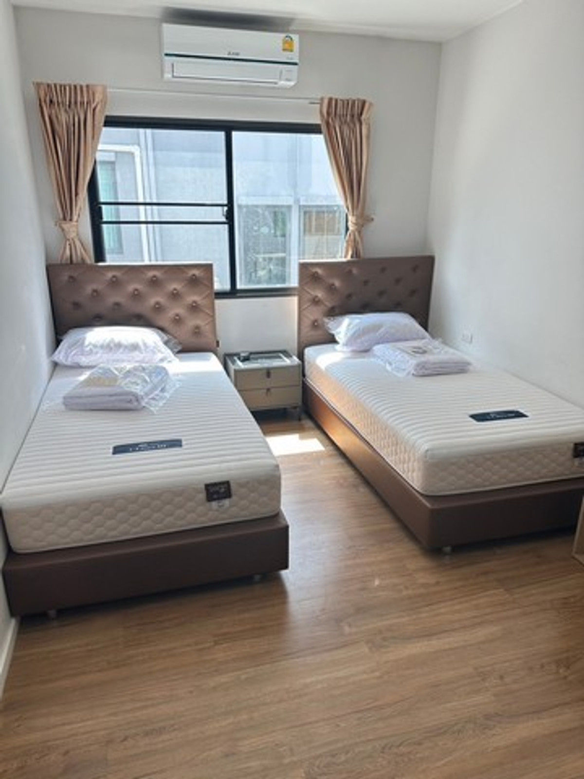 ให้เช่าทาวน์โฮมมีนบุรี-ร่มเกล้า : HR3335ปล่อยเช่าทาวน์โฮม 3 ชั้น ""บ้านกลางเมือง พระราม 9-กรุงเทพกรีฑา"" แต่งครบ พร้อมอยู่ | รับชาวต่างชาติ (Expat Friendly) | จดทะเบียนบริษัทได้