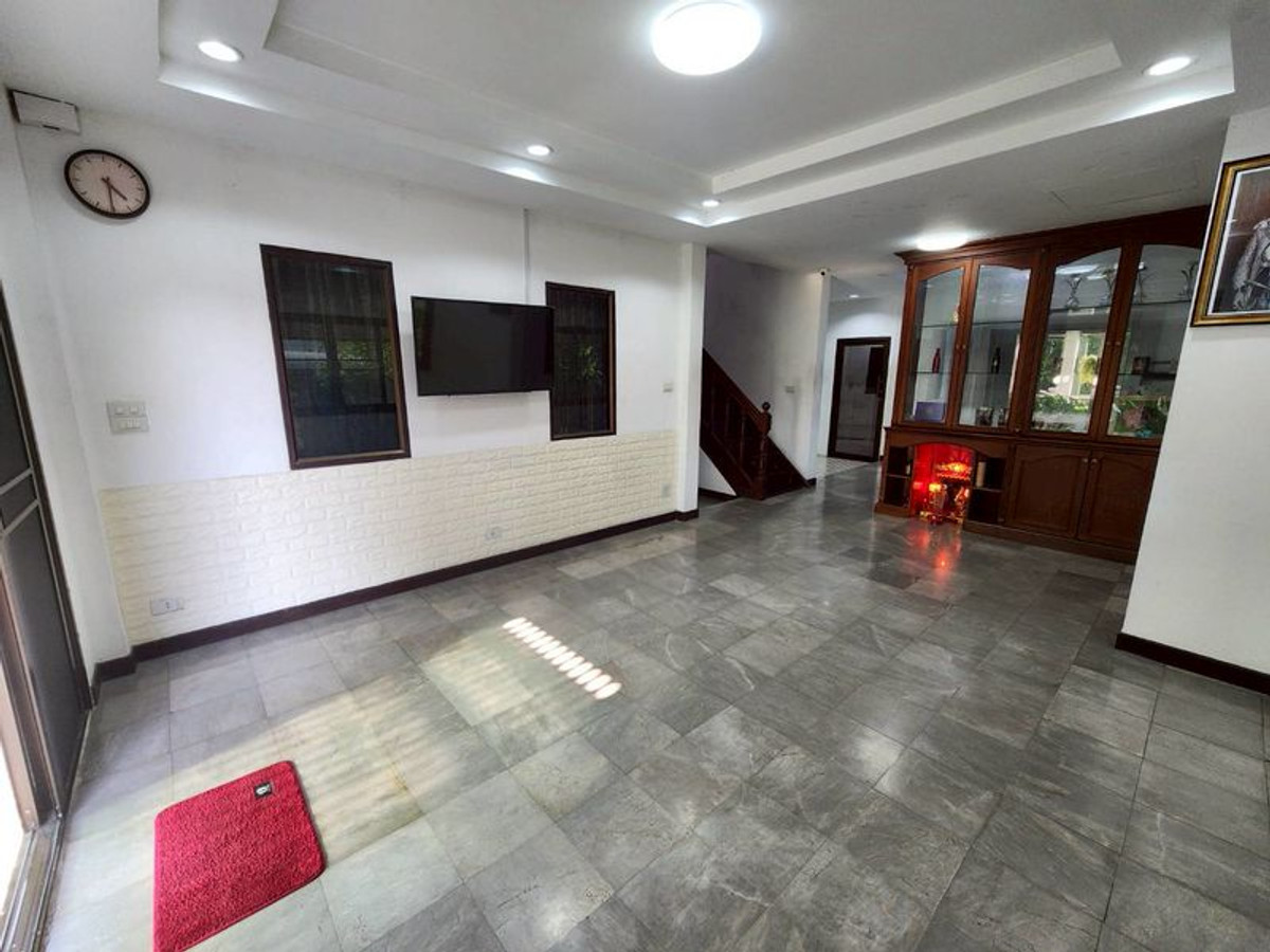 ขายบ้านพุทธมณฑล ศาลายา : ขาย ‼️ บ้านเดี่ยว 2 ชั้น ม.บ้านสวยริมธาร 2 เนื้อที่ 57 ตารางวา 4 ห้องนอน 2 ห้องน้ำ ถนนพุทธมณฑลสาย 3 แขวงทวีวัฒนา เขตทวีวัฒนา กรุงเทพฯ