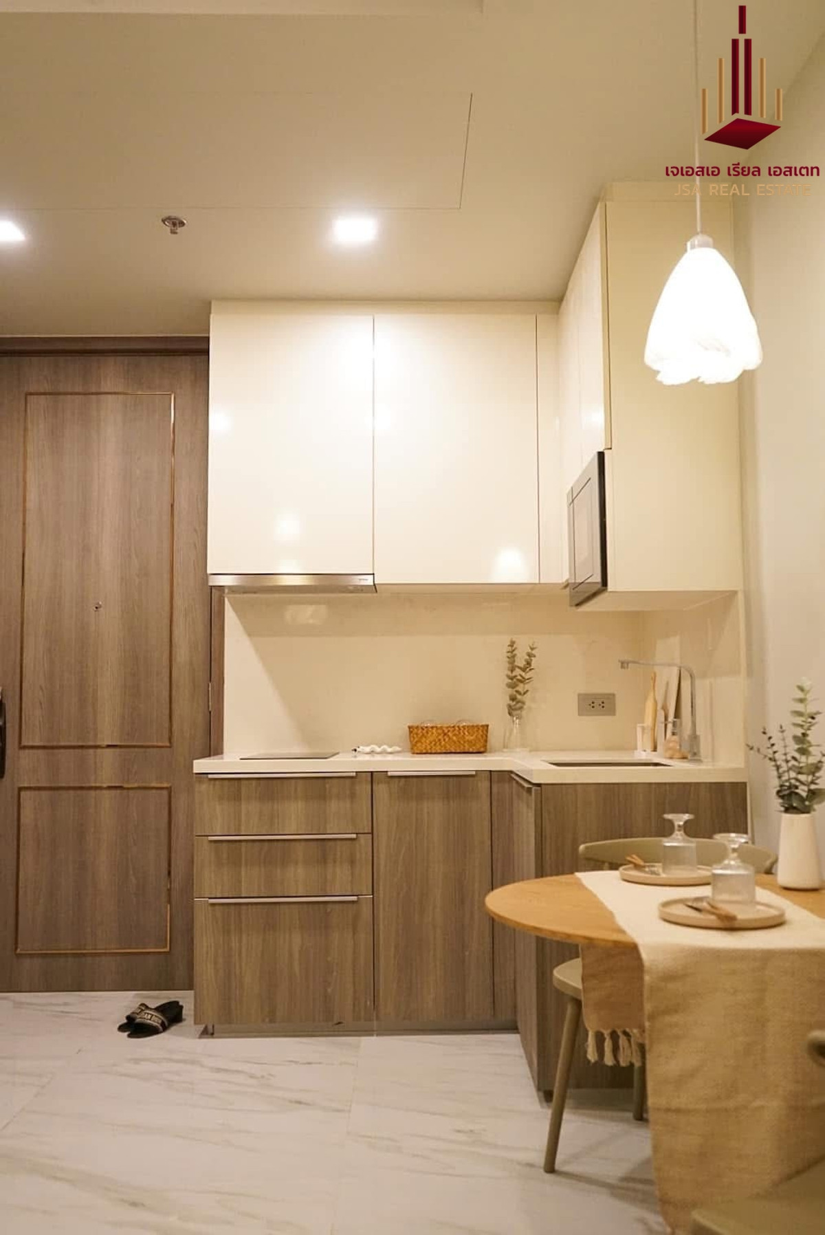 For RentCondoSukhumvit, Asoke, Thonglor : ✨ For Rent: Celes Asoke Condo ✨ 💰 Only 33,500 THB/month