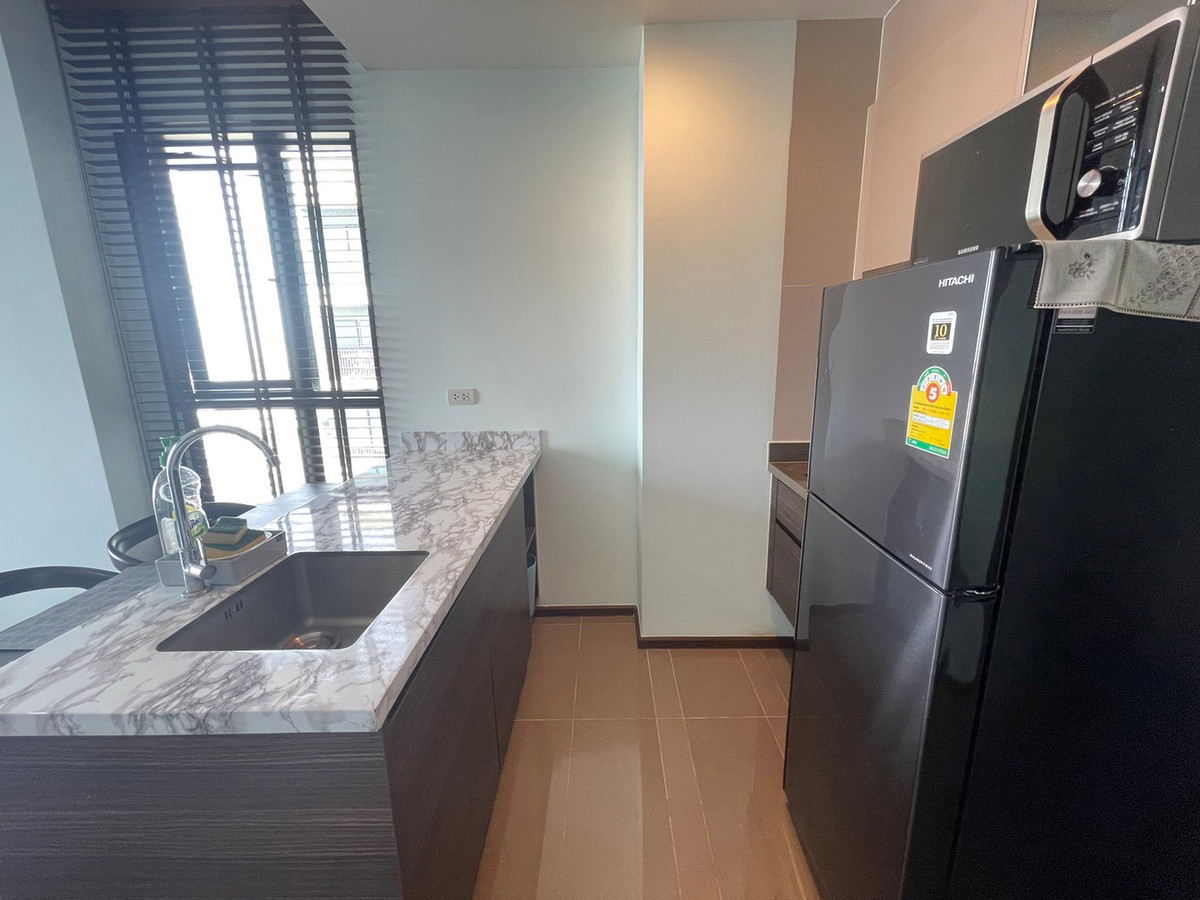 ให้เช่าคอนโดวงเวียนใหญ่ เจริญนคร : Teal Sathorn Taksin วิวและห้องสวยมาก ห้องใหญ่ 45 ตรม. ติด bts วงเวียนใหญ่ สอบถามได้ครับ