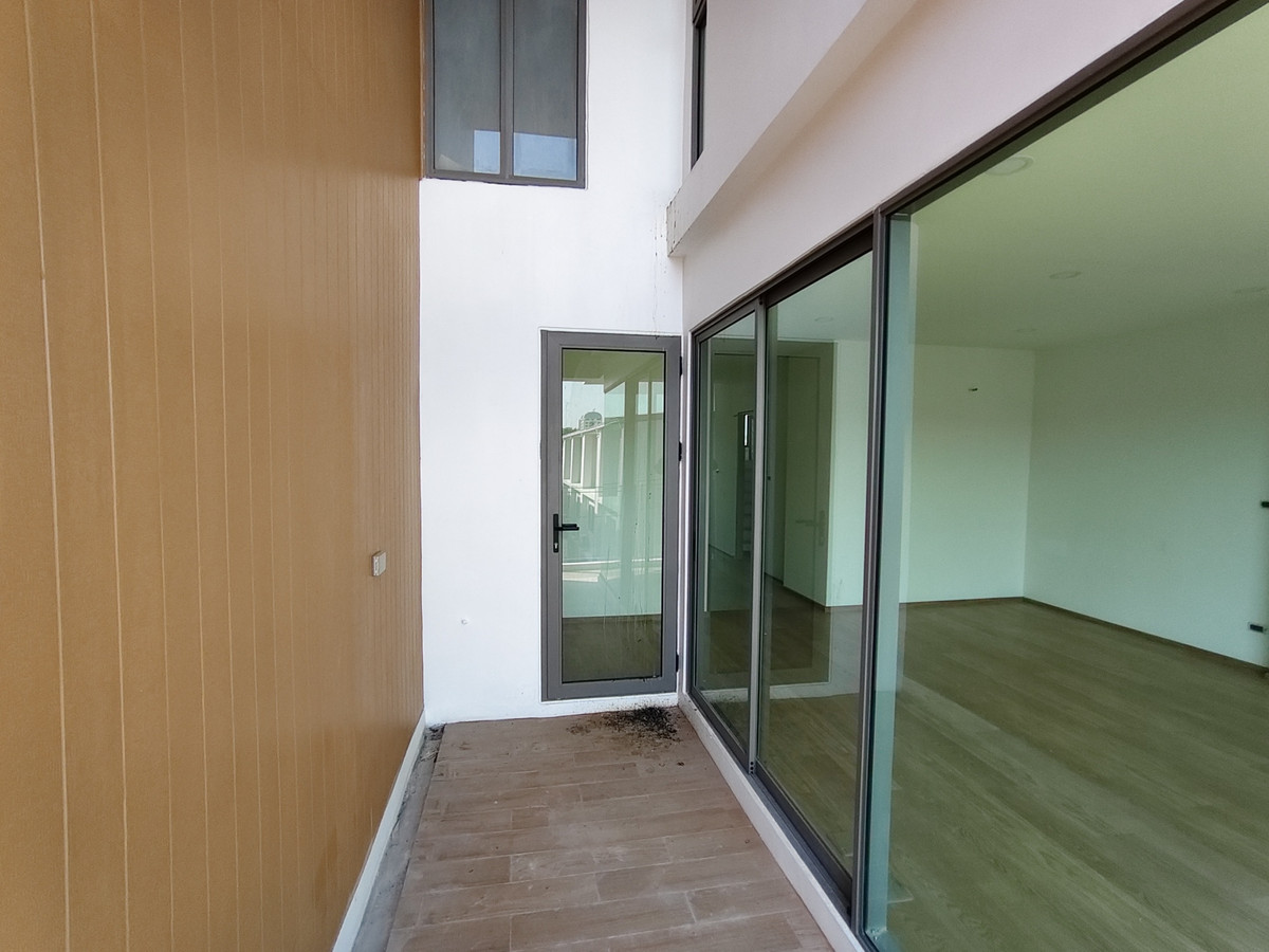 For SaleTownhomePattanakan, Srinakarin : [For Sale] SHO PHATTHANAKARN 32 Townhome 4.5 floors (Unit no: 64)