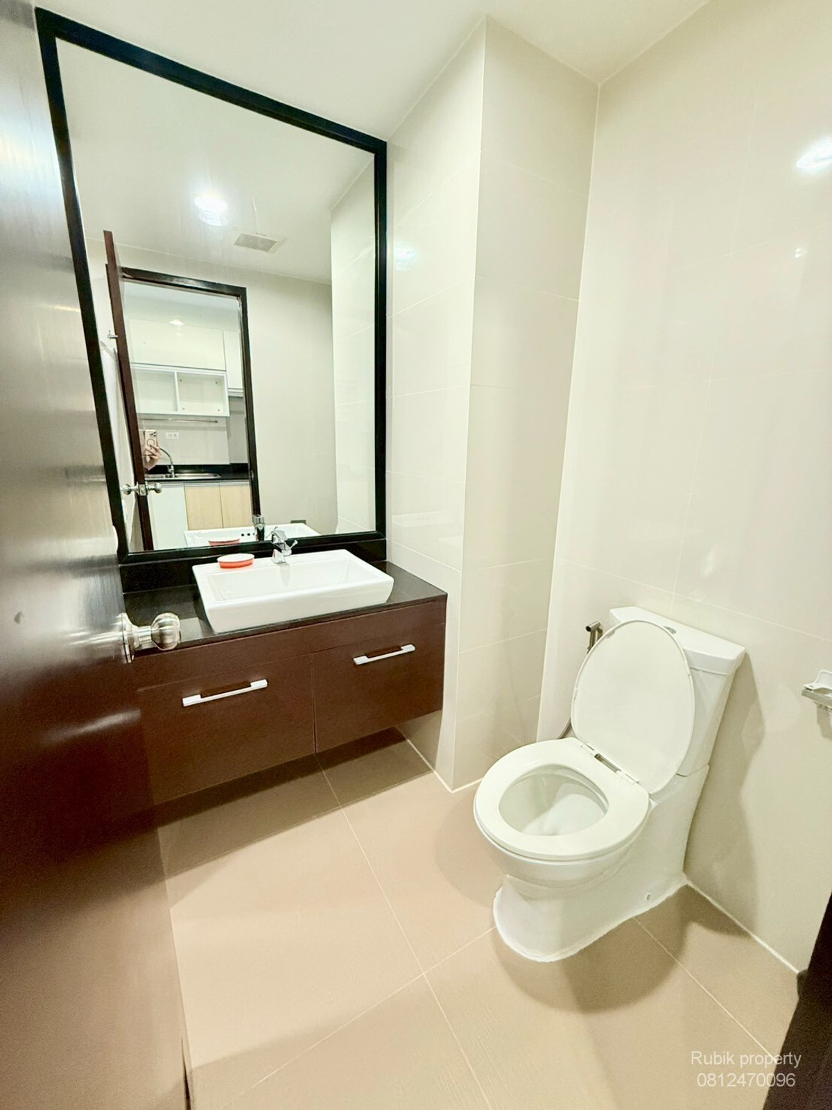 For RentCondoLadprao, Central Ladprao : 🥳 **Condo for rent The Line Phahonyothin Park** RB1827, opposite Central Ladprao, very good location 🔥