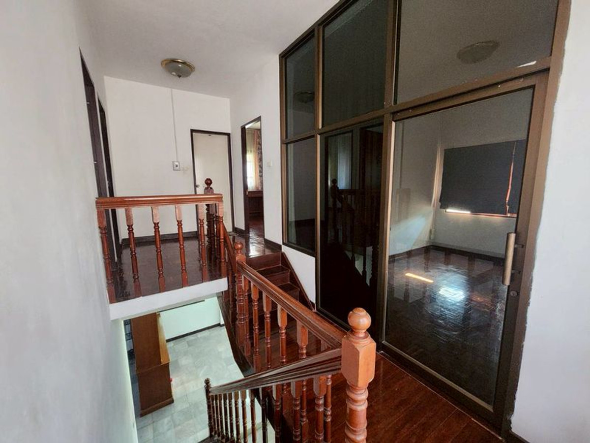 ขายบ้านพุทธมณฑล ศาลายา : ขาย ‼️ บ้านเดี่ยว 2 ชั้น ม.บ้านสวยริมธาร 2 เนื้อที่ 57 ตารางวา 4 ห้องนอน 2 ห้องน้ำ ถนนพุทธมณฑลสาย 3 แขวงทวีวัฒนา เขตทวีวัฒนา กรุงเทพฯ