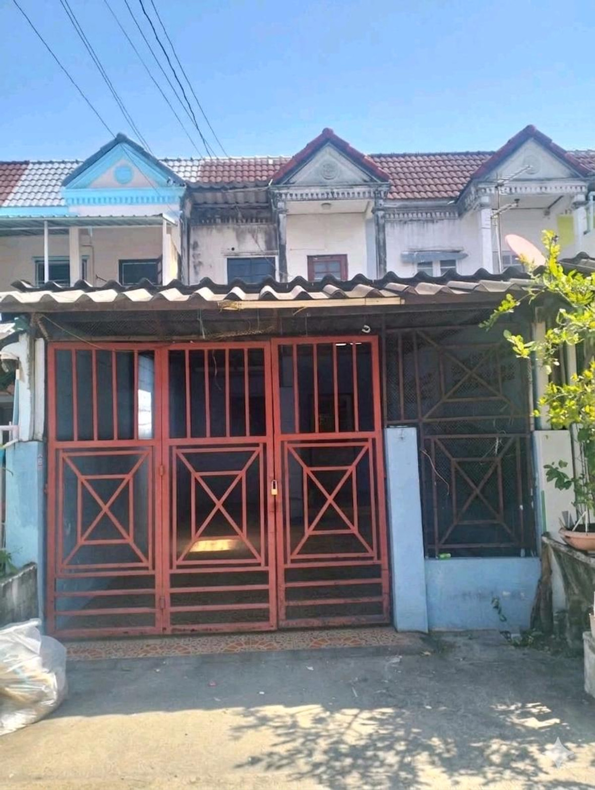 ให้เช่าทาวน์โฮมนวมินทร์ รามอินทรา : 🏠 [ให้เช่า] ทาวน์เฮ้าส์ 2 ชั้น ทำเลดี!! เลียบคลองสอง 30  พร้อมเข้าอยู่ได้ทันที! ไม่ต้องรอนาน
