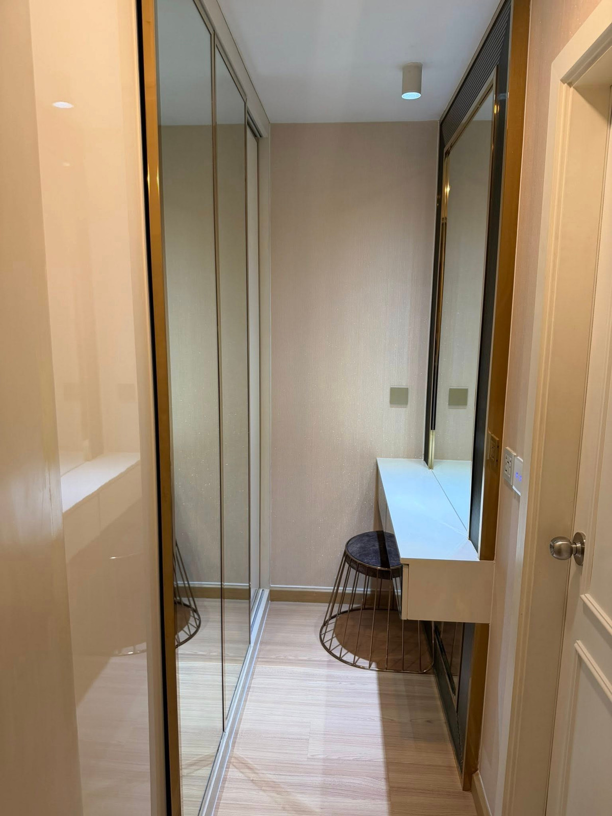 For RentCondoVipawadee, Don Mueang, Lak Si : For rent, 2 bedrooms, 2 bathrooms, Knightsbridge, Sky City, Saphan Mai.