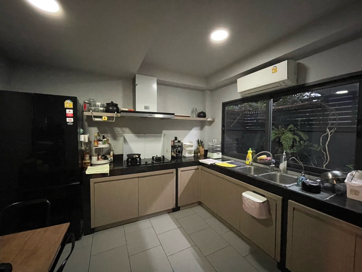 For RentHouseSukhumvit, Asoke, Thonglor : Single house for rent Pridi , Ekkamai 
