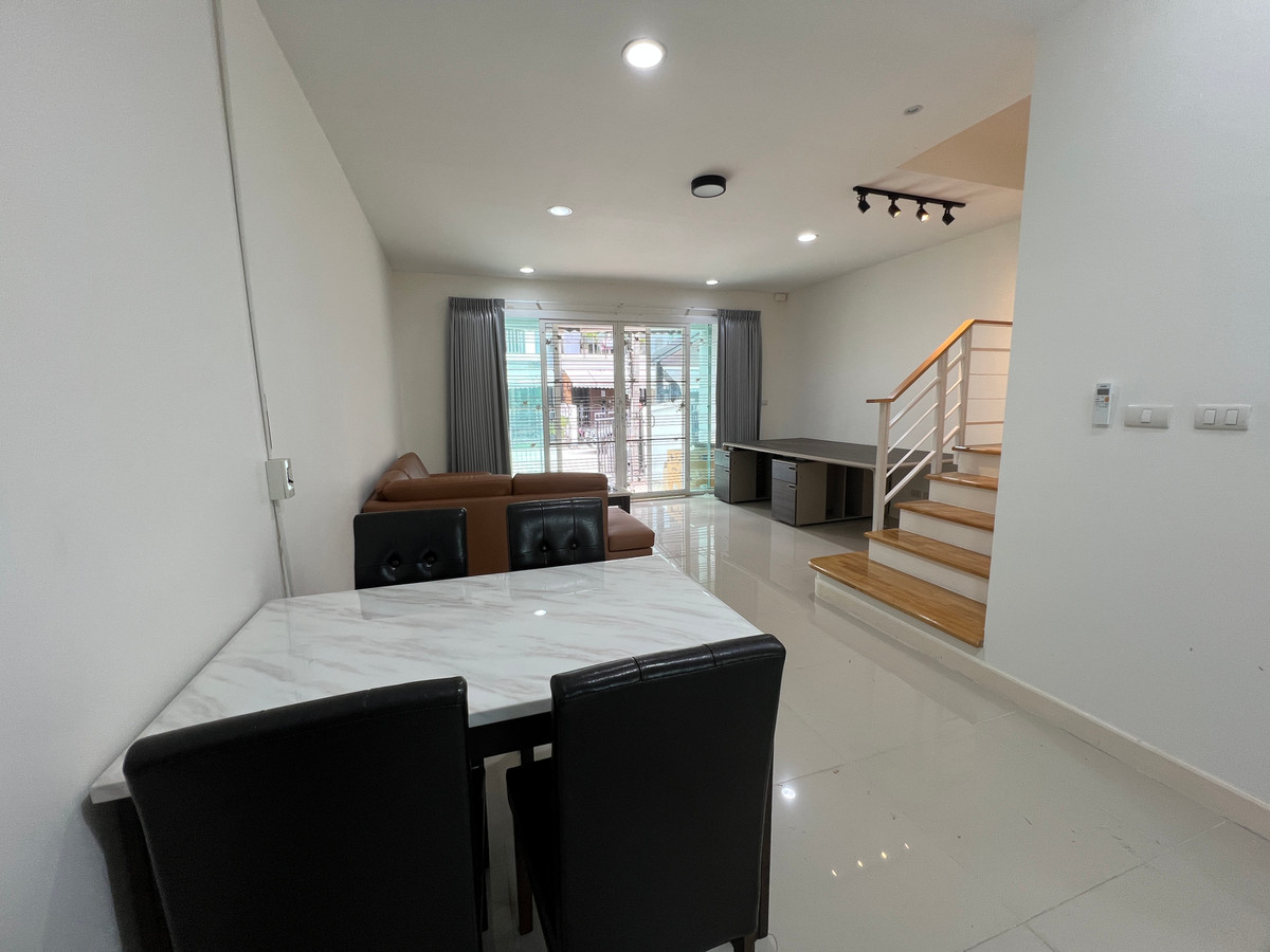 ทาวน์โฮมรามคำแหง หัวหมาก : ขายทาวโฮม บ้านกลางเมือง พระราม 9 รามคำแหง  3 นอน 4 น้ำ ใกล้ MRT สายสีส้ม ใกล้ท่าเรือคลองแสนแสบ