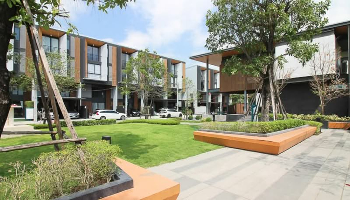 For SaleTownhomePattanakan, Srinakarin : [For Sale] SHO PHATTHANAKARN 32 Townhome 4.5 floors (Unit no: 64)