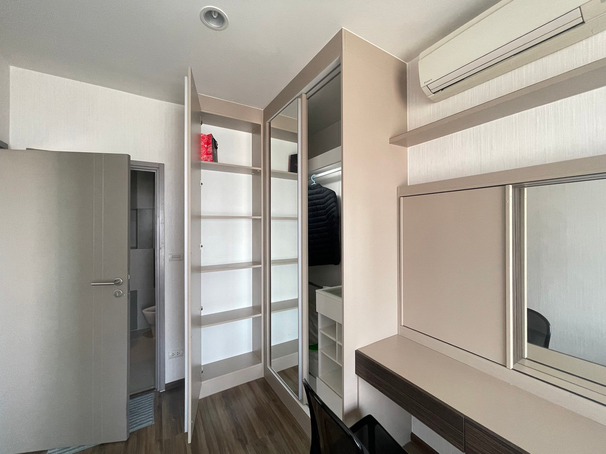 ให้เช่าคอนโดวงเวียนใหญ่ เจริญนคร : Teal Sathorn Taksin วิวและห้องสวยมาก ห้องใหญ่ 45 ตรม. ติด bts วงเวียนใหญ่ สอบถามได้ครับ