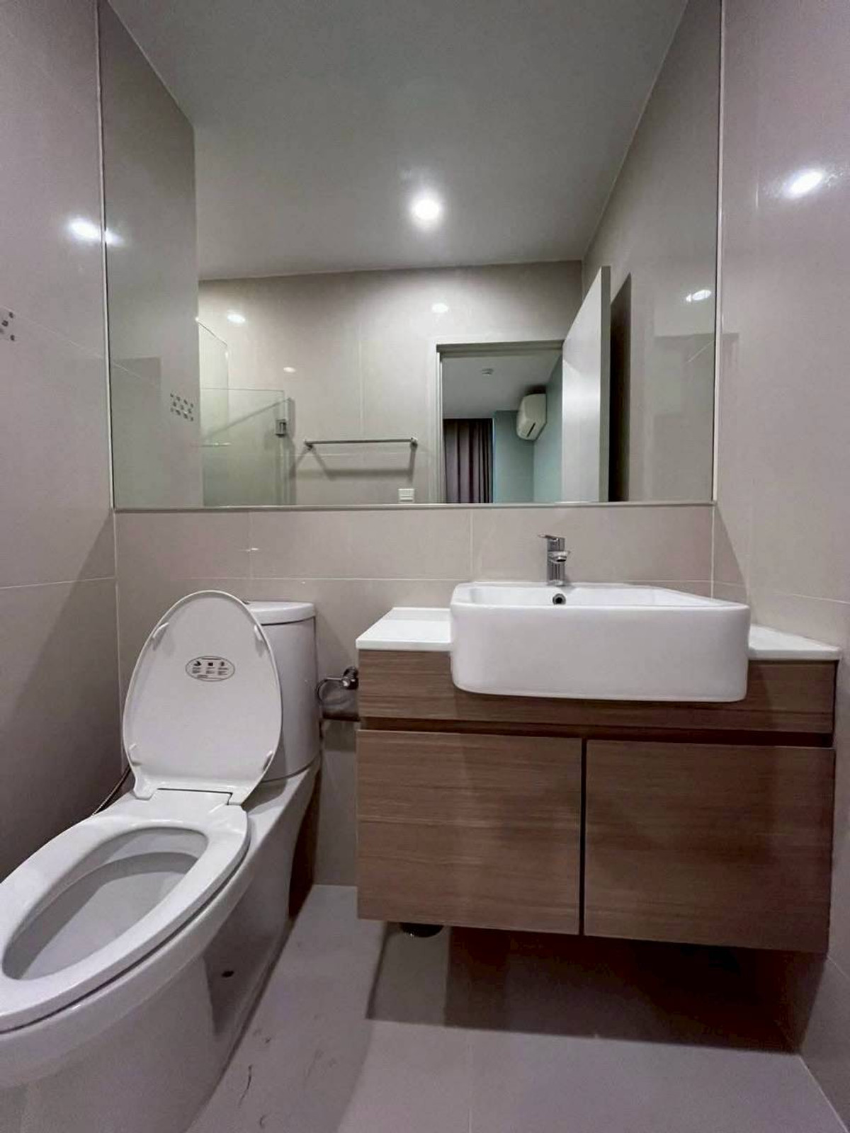 ให้เช่าคอนโดรัชดา ห้วยขวาง : ✅ NBRS110 ✅ Line : @p2nproperty