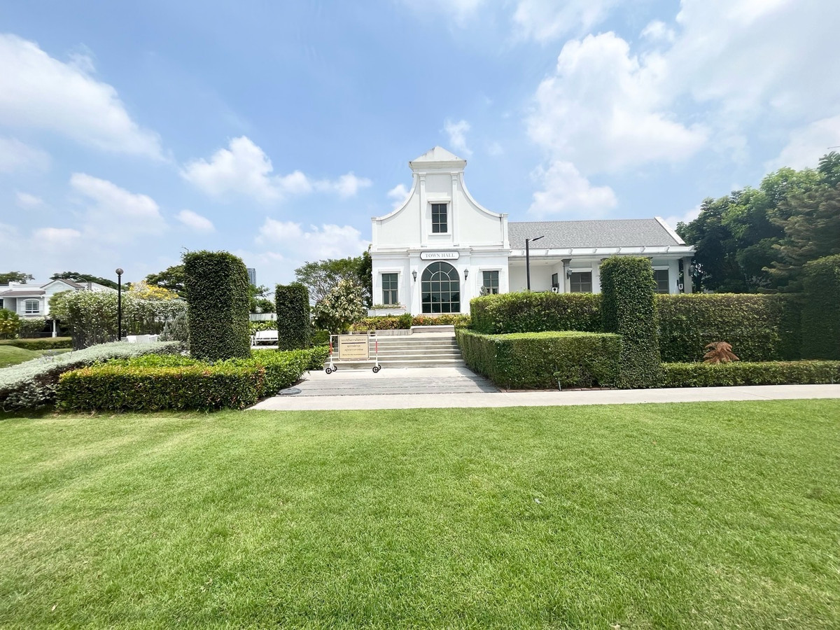 ให้เช่าทาวน์โฮมบางนา แบริ่ง ลาซาล : ให้เช่า ทาวน์โฮม 2 ชั้น Indy 1 บางนา กม 7 หน้าสวน บรรยากาศดี เฟอร์นิเจอร์พร้อมอยู่