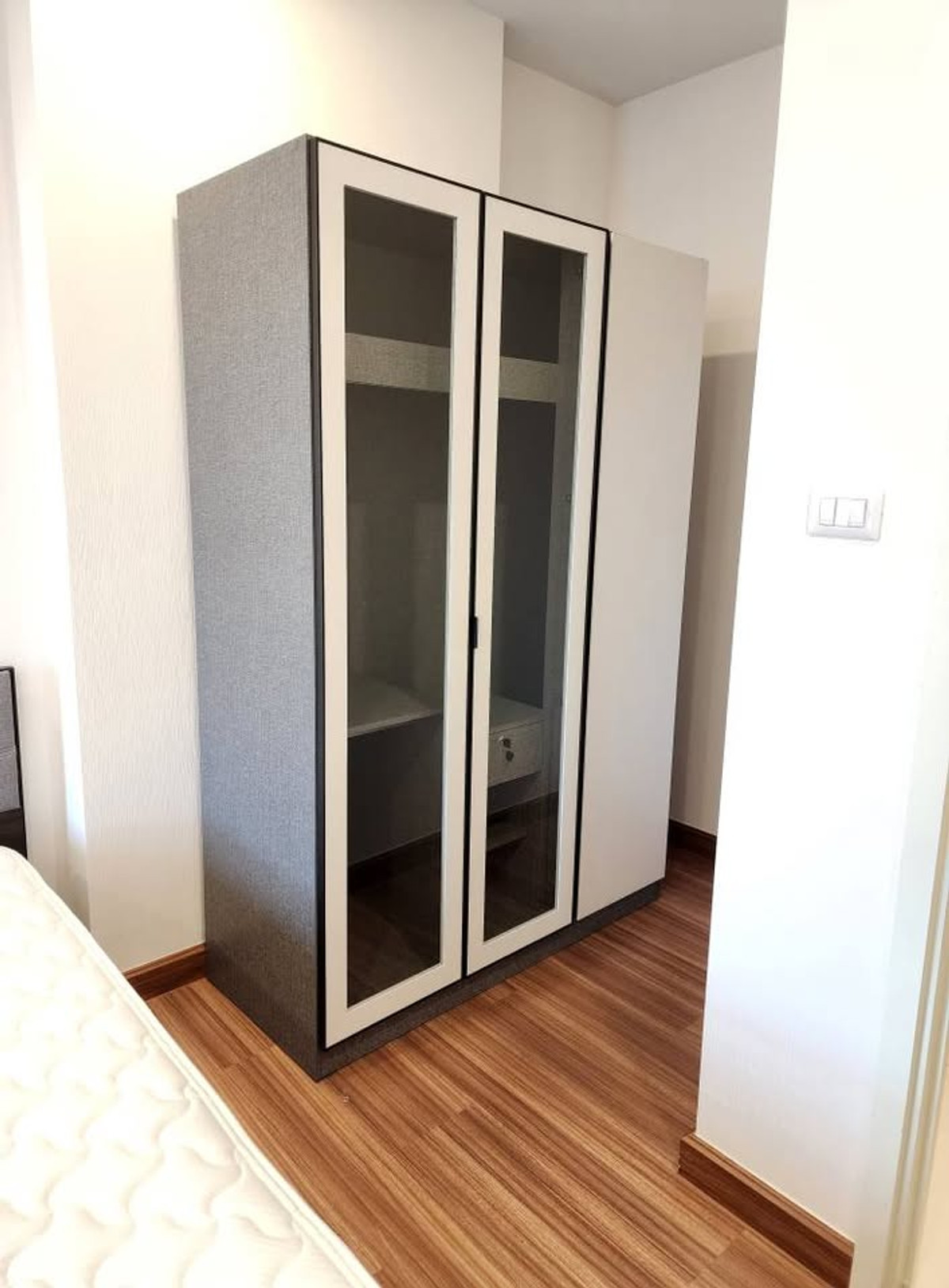 For RentCondoWongwianyai, Charoennakor : For rent Supalai Premier Charoennakorn Near Icon Siam Walk to get on the train! 1 bedroom, 48 sq m., wide space, very comfortable.