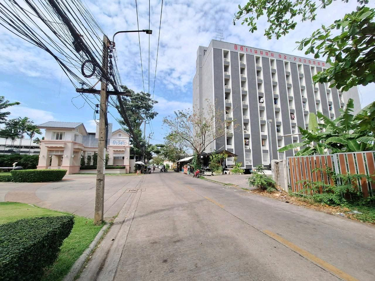 ขายที่ดินลาดพร้าว101 แฮปปี้แลนด์ : ขายด่วน ที่ดินลาดพร้าว 130 เนื้อที่ 326 ตารางวา ใจกลางบางกะปิ ลาดพร้าว ถนนกว้าง 8 เมตร สาธารณูปโภคครบ