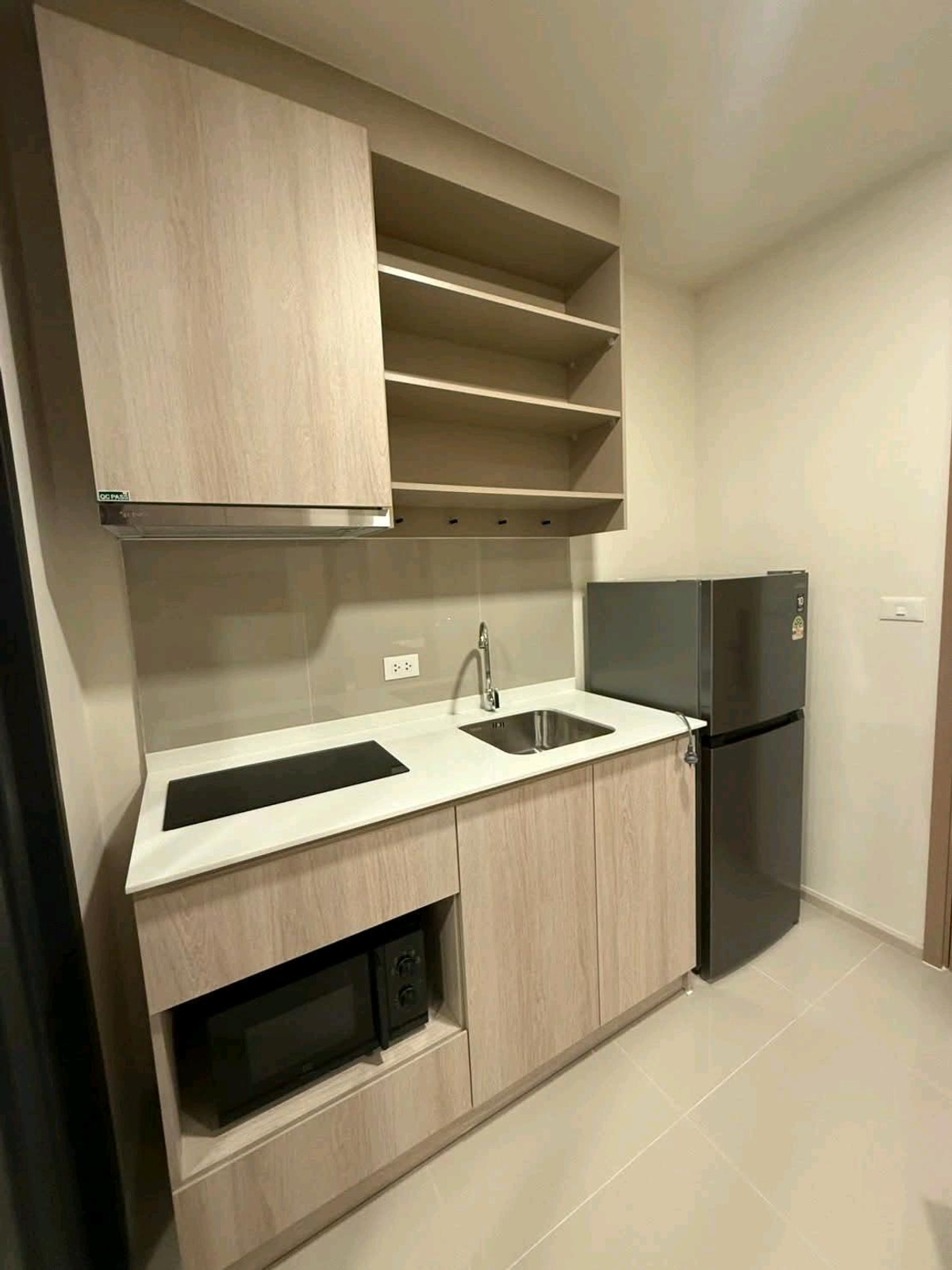 For RentCondoWongwianyai, Charoennakor : ✨ Good location, near BTS Khlong San, walk only 200 meters, near ICONSIAM, Chao Phraya River view ✨