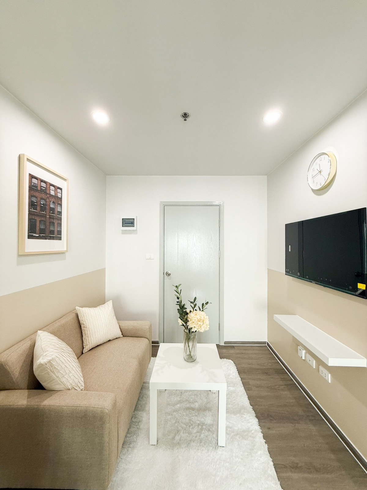 For RentCondoThaphra, Talat Phlu, Wutthakat : For rent Regent Home Wutthakat
 Luxurious dressing room, built-in, complete!  32nd floor, Building A, outside view, can see the beautiful Buddha image.