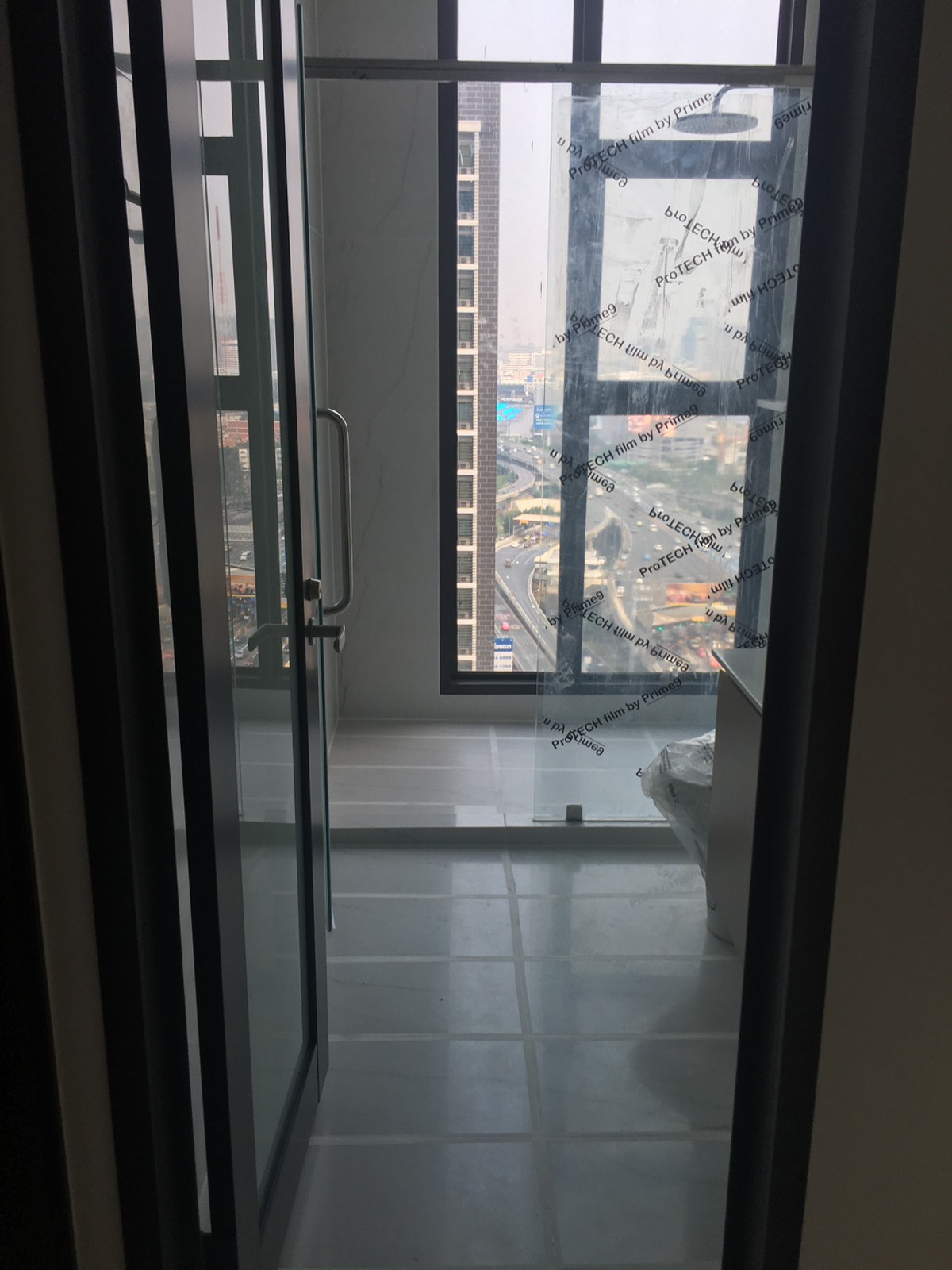 ขายคอนโดพระราม 9 เพชรบุรีตัดใหม่ RCA : ขายพร้อมผู้เช่า ห้อง Duplex เพดานสูง ทิศเหนือ คอนโดขีวาทัย-อโศก