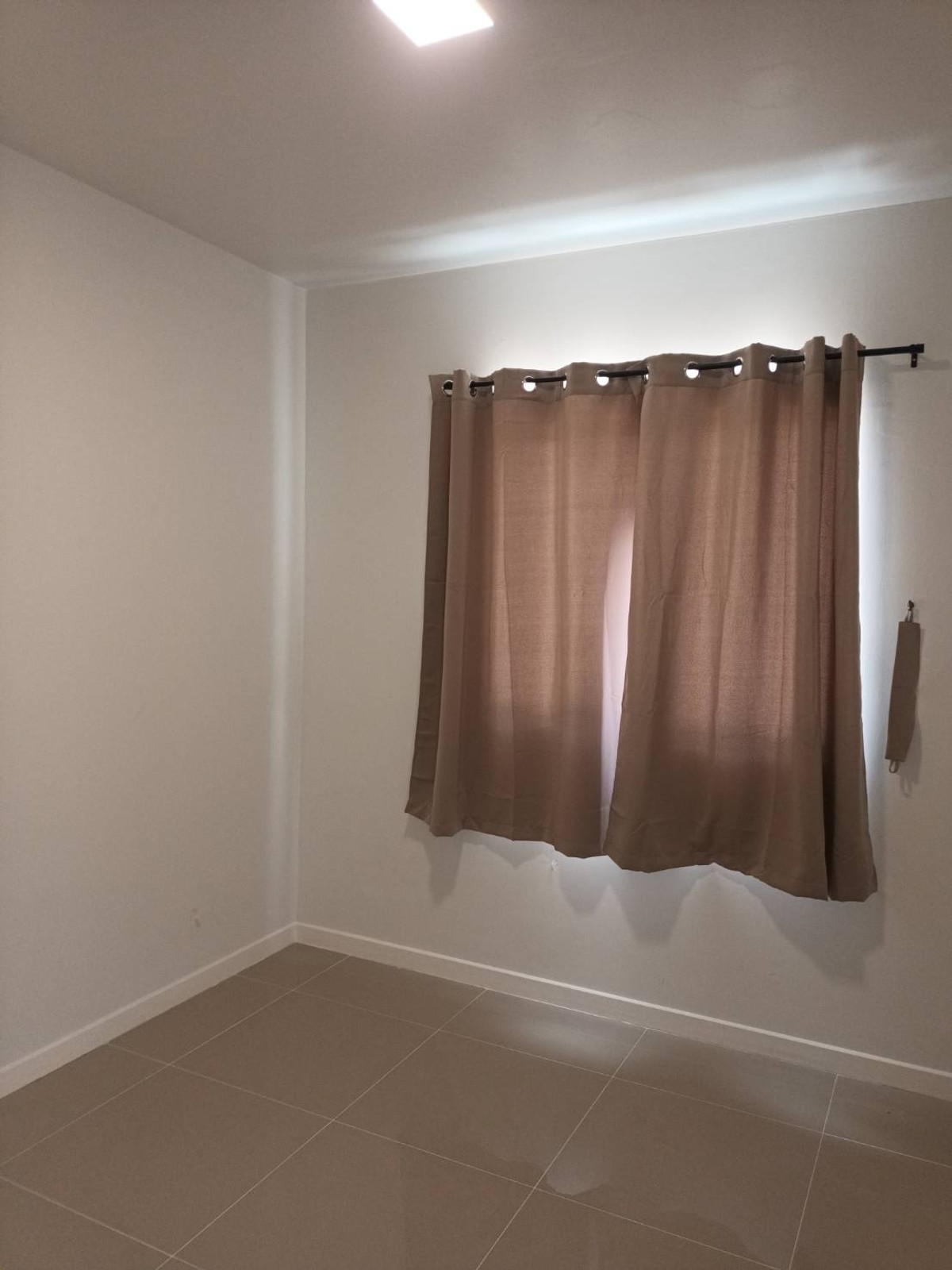 ให้เช่าทาวน์โฮมปทุมธานี รังสิต ธรรมศาสตร์ : ⚡ ให้เช่า ทาวน์โฮม 2 ชั้น พฤกษา 116 รังสิต - ธัญบุรี ขนาด 18 ตร.ว. ⚡