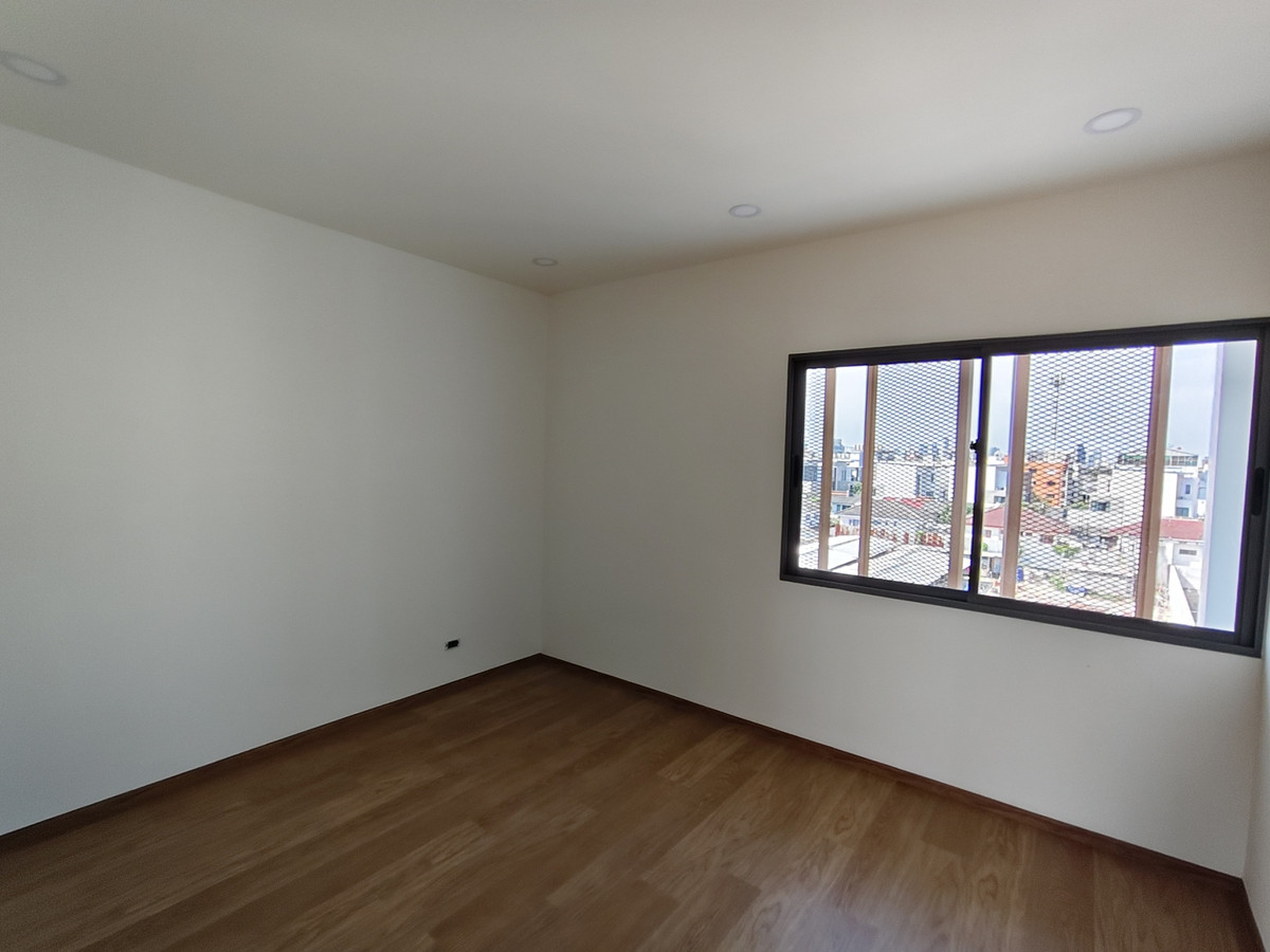 For SaleTownhomePattanakan, Srinakarin : [For Sale] SHO PHATTHANAKARN 32 Townhome 4.5 floors (Unit no: 64)