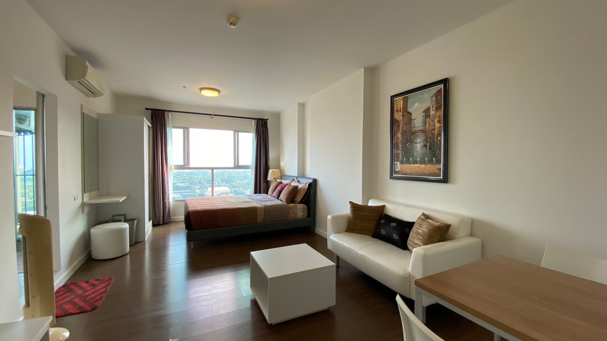 For RentCondoHuahin, Prachuap Khiri Khan, Pran Buri : Beautiful room, high floor view, very spectacular, overlooking the sea, near True Arena Condo Condo Baan Kiang Fah for rent.