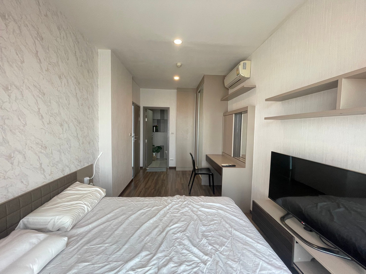 ให้เช่าคอนโดวงเวียนใหญ่ เจริญนคร : Teal Sathorn Taksin วิวและห้องสวยมาก ห้องใหญ่ 45 ตรม. ติด bts วงเวียนใหญ่ สอบถามได้ครับ