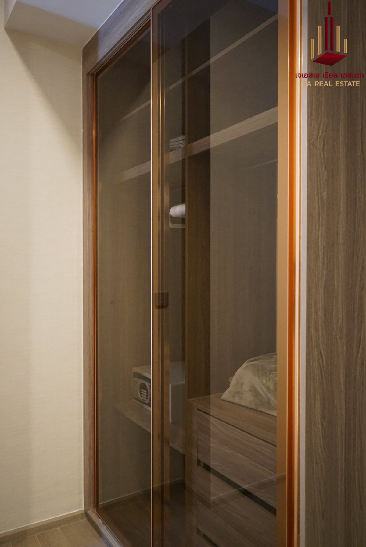 For RentCondoSukhumvit, Asoke, Thonglor : ✨ For Rent: Celes Asoke Condo ✨ 💰 Only 33,500 THB/month