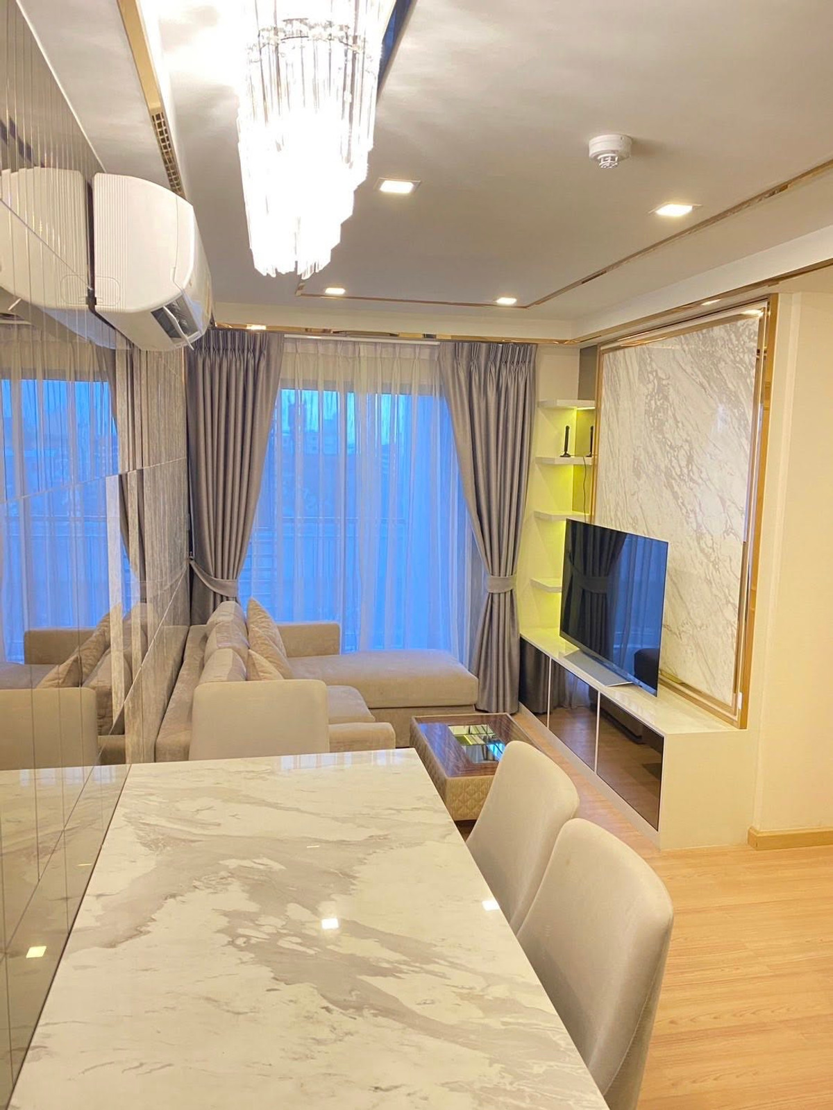 For RentCondoVipawadee, Don Mueang, Lak Si : For rent, 2 bedrooms, 2 bathrooms, Knightsbridge, Sky City, Saphan Mai.