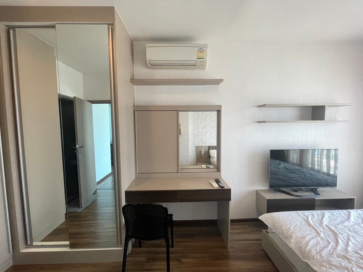 ให้เช่าคอนโดวงเวียนใหญ่ เจริญนคร : Teal Sathorn Taksin วิวและห้องสวยมาก ห้องใหญ่ 45 ตรม. ติด bts วงเวียนใหญ่ สอบถามได้ครับ