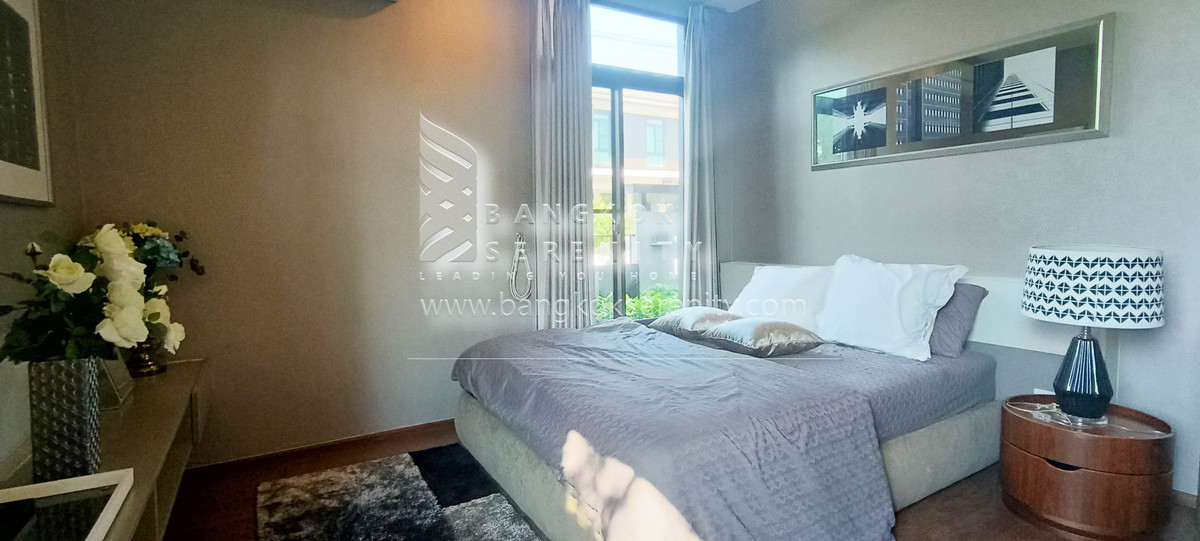 HouseBangna, Bearing, Lasalle : Mantana Bangna Km.7 for rent or sale