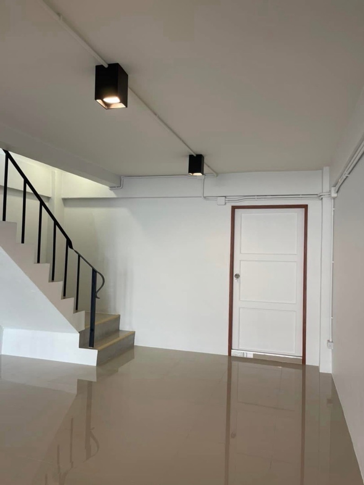 ให้เช่าทาวน์โฮมลาดพร้าว101 แฮปปี้แลนด์ : ให้เช่าด่วน รีโนเวทแล้วทำเลดี