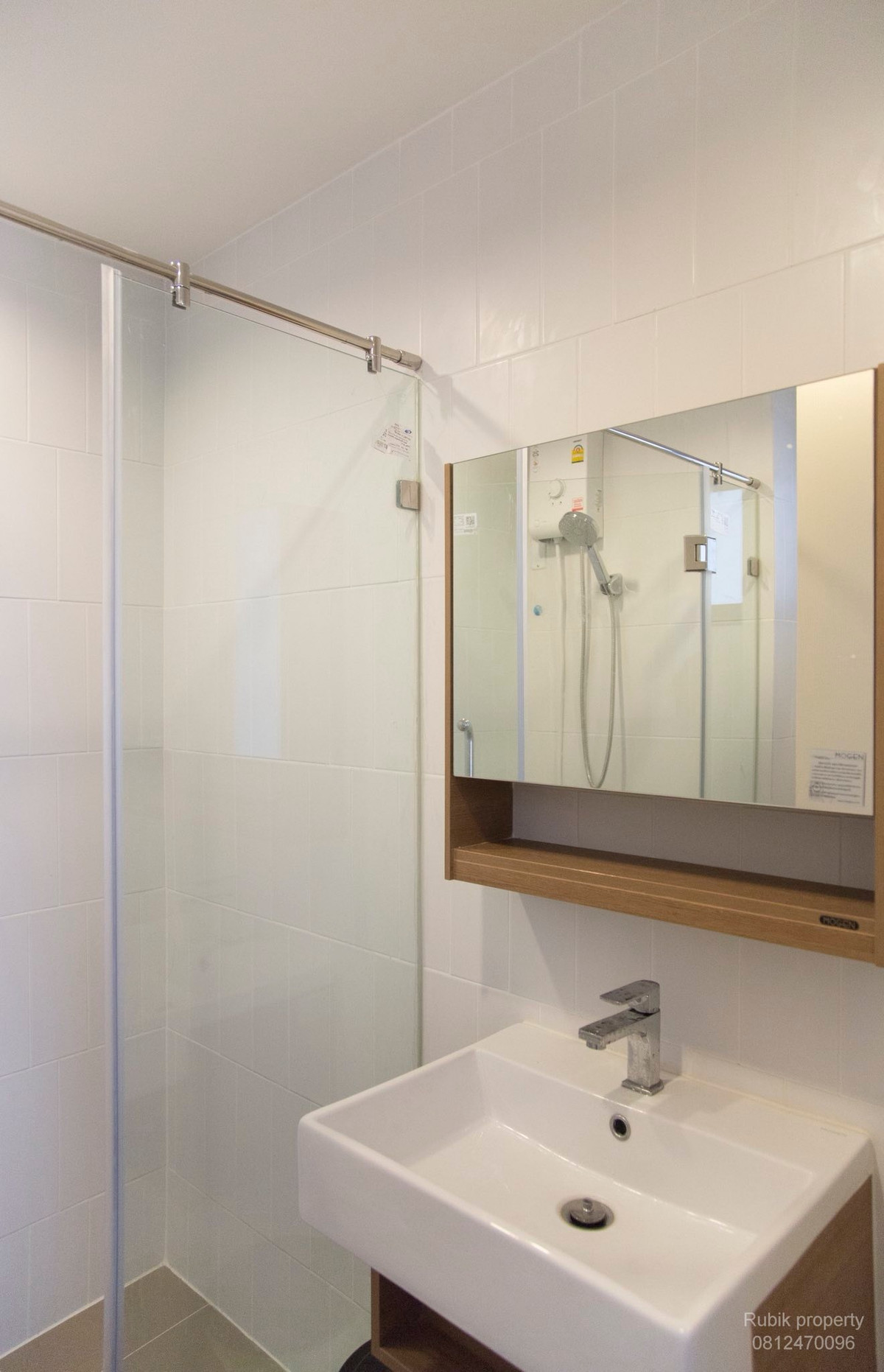 For RentCondoSukhumvit, Asoke, Thonglor : 🏙 **Condo for rent The Nest Sukhumvit 22** RB1821, Sukhumvit location, near Phrom Phong - Asoke, convenient travel ✨