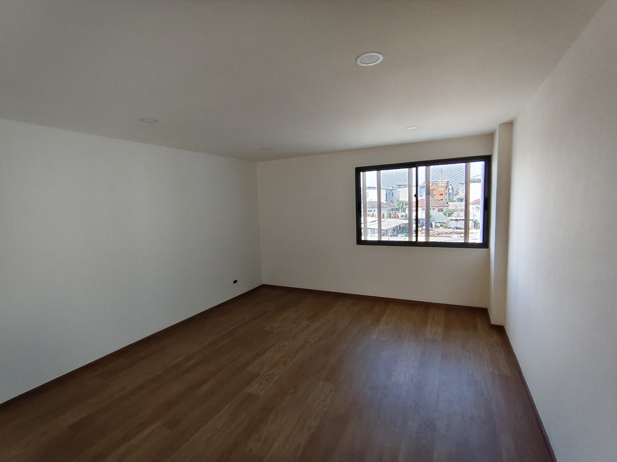 For SaleTownhomePattanakan, Srinakarin : [For Sale] SHO PHATTHANAKARN 32 Townhome 4.5 floors (Unit no: 64)