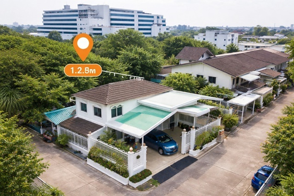For RentHouseKaset Nawamin,Ladplakao : Chokchai 4 Market 500 m.spacious single story house 2bed MRT Chokchai4 1.8km.Paolo Chokchai4 Hospita