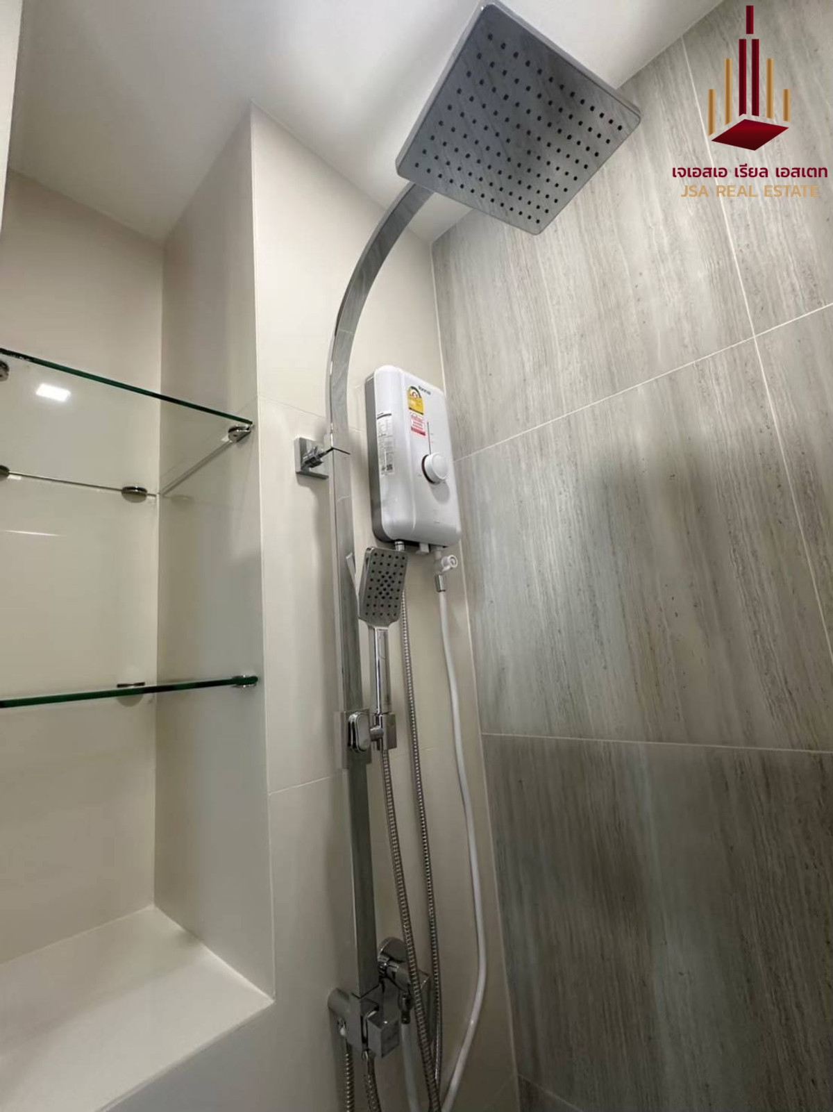 For RentCondoPattanakan, Srinakarin : ✨ For Rent: The Rich Rama 9 - Srinakarin Condo ✨ 💰 Only 16,000 THB/month