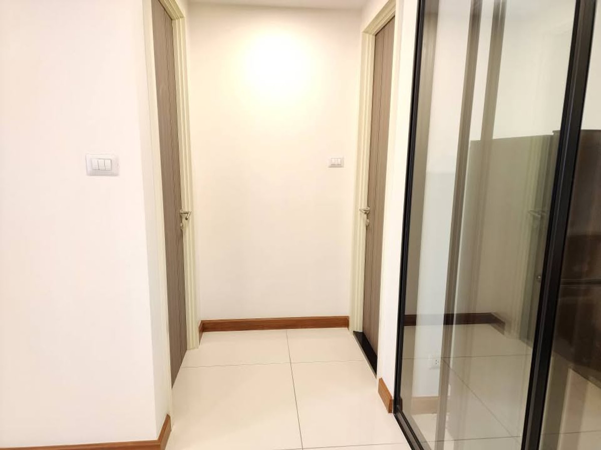 For RentCondoWongwianyai, Charoennakor : For rent Supalai Premier Charoennakorn Near Icon Siam Walk to get on the train! 1 bedroom, 48 sq m., wide space, very comfortable.