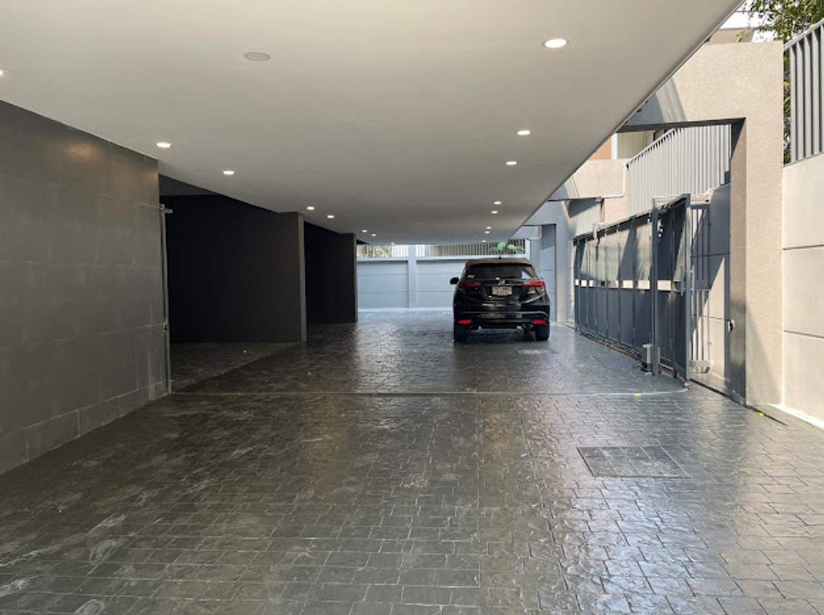 ให้เช่าโฮมออฟฟิศสุขุมวิท อโศก ทองหล่อ : House Soi Thonglor 25 บ้านเดี่ยวในซอยทองหล่อ 25 โครงการ Sage ทองหล่อ 362 ต.ร.ม.มีลิฟต์